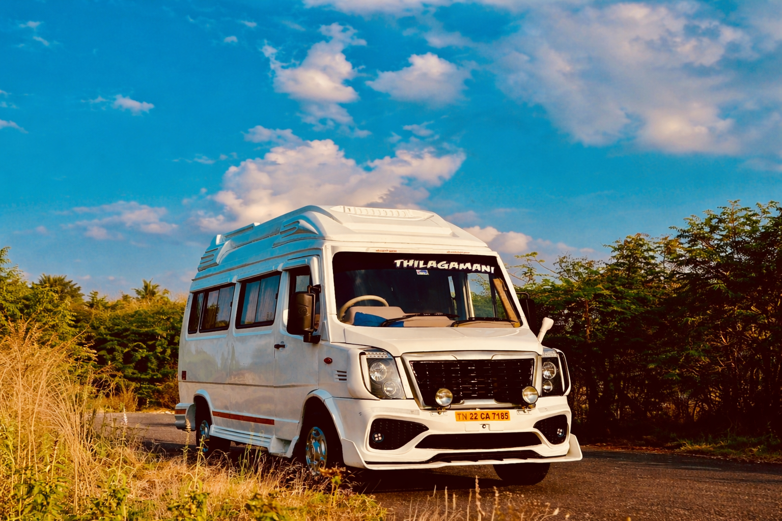 14/18 seater Tempo Traveller